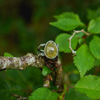 Spring Leaves Ring - Size UK K/US 5.5