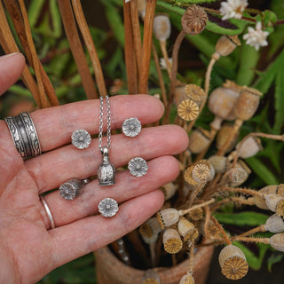 Poppy Seed Pod Necklace no.1