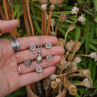 Poppy Seed Pod Necklace no.1