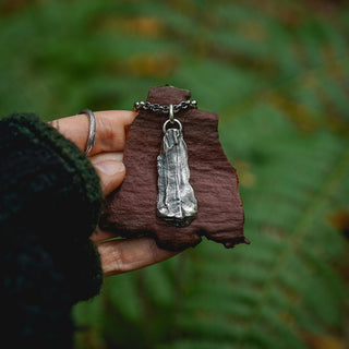 Umbo: Seedkeeper Pendant no.3