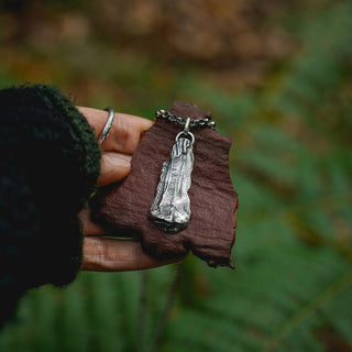 Umbo: Seedkeeper Pendant no.3