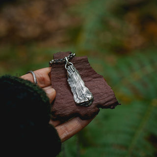 Umbo: Seedkeeper Pendant no.3