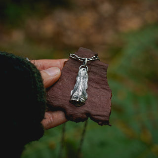 Umbo: Seedkeeper Pendant no.2