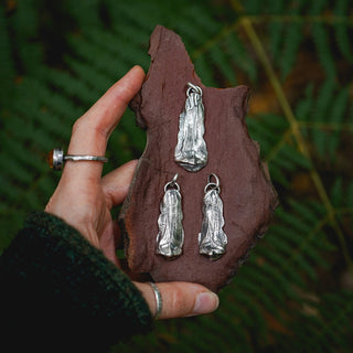 Umbo: Seedkeeper Pendant no.2