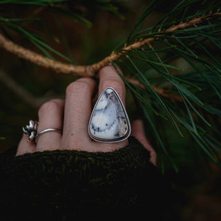 Winter Walks Ring - Size UK N/US 7