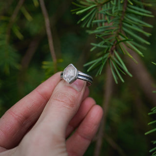 Winter Attunement Ring - Size UK S/US 9.5