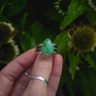 Green Glow Ring - Size UK S/US 9.5