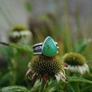 Green Glow Ring - Size UK S/US 9.5