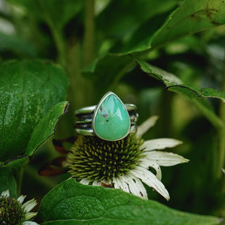 Green Glow Ring - Size UK S/US 9.5