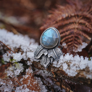 Winter Ivy Ring - Size UK M/US 6.5