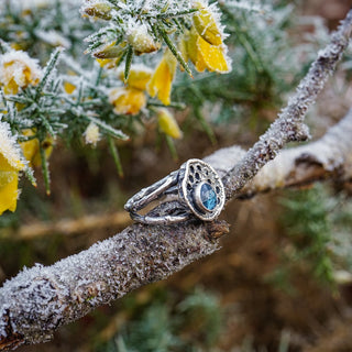 Winter Pod Ring - Size UK O/US 7.5
