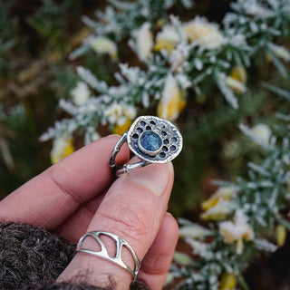 Winter Pod Ring - Size UK N/US 7