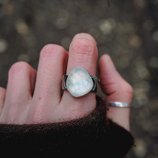 Icy Moon Ring - Size UK R/US 9